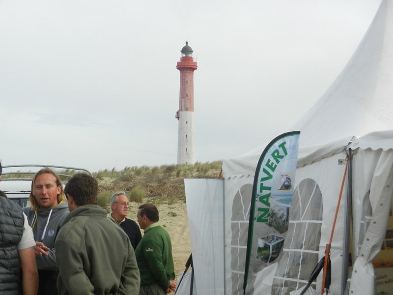 le windflyer Natvert au pied du phare