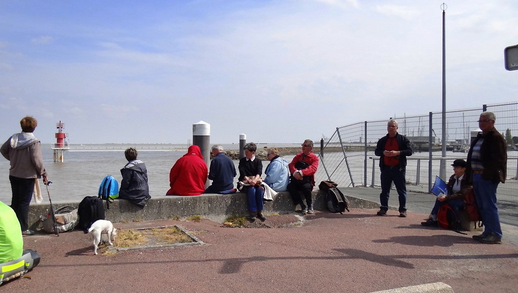 On attend le bac du retour