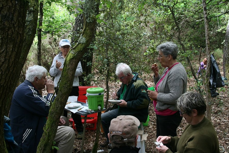 la faim nous tenaille
