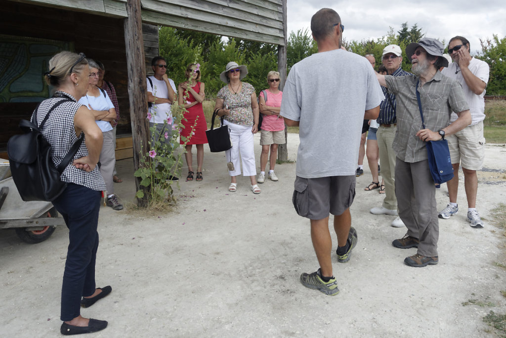 le groupe à l'écoute
